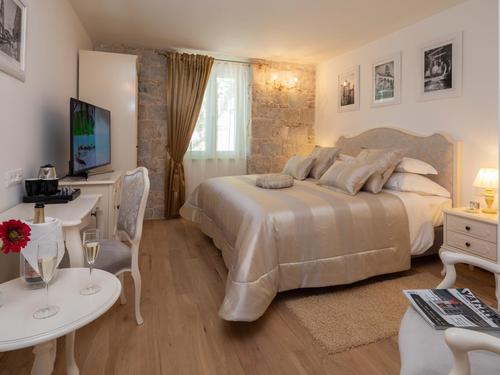 Priska_Luxury_Rooms (13)